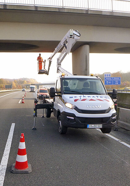 Bauwerksprüfung an der A30, LEUCHTMANN